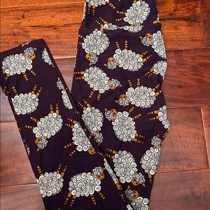Super cute sheep leggings